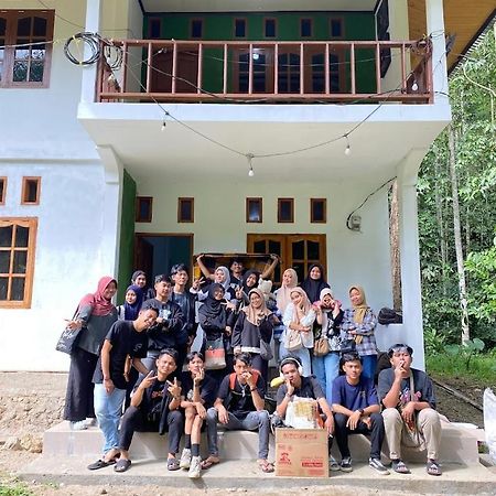 Sugi House Toraja - Penginapan Villa Harian Keluarga -Muat 20 Orang Rantepao Exterior photo